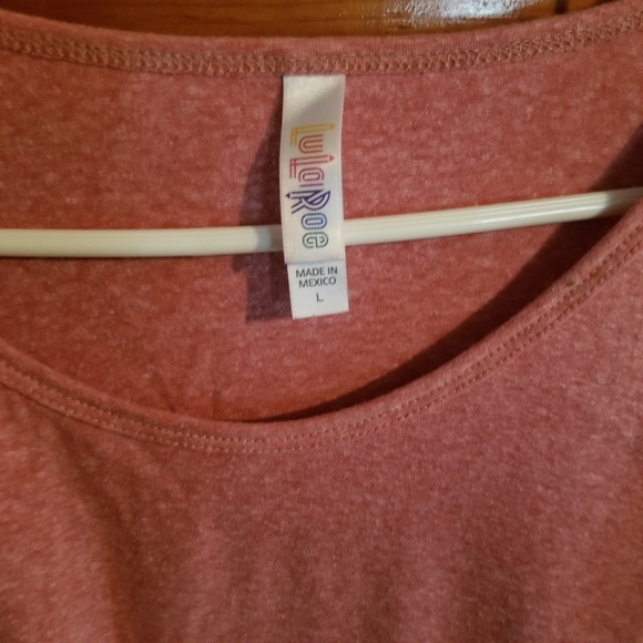 LuLaRoe long-sleeved pink top.  Size Large - Picture 3 of 6